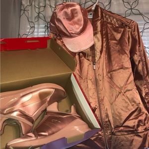 Fierce Copper WN’s-copper rose shoe.Comes with a fashion hat & puma rose jacket